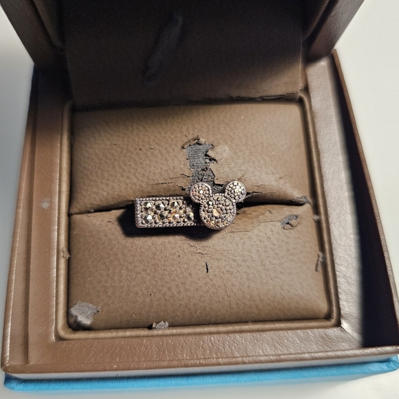 🇨🇦 Birks Disney Mickey Mouse Sterling Silver & Marcasite Gemstone Ring - Picture 12 of 16